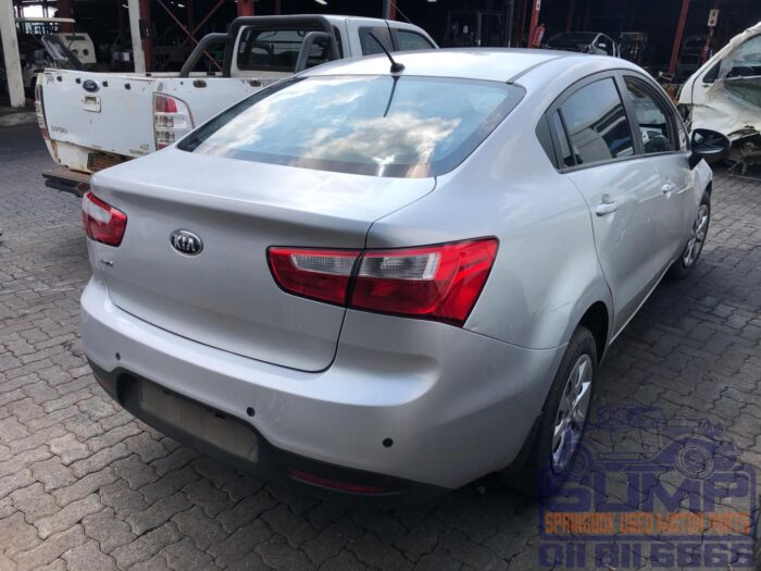 KIA , RIO 1 . 2 4 DR , SILVER , 2015 ( 30382 ) - Image 4