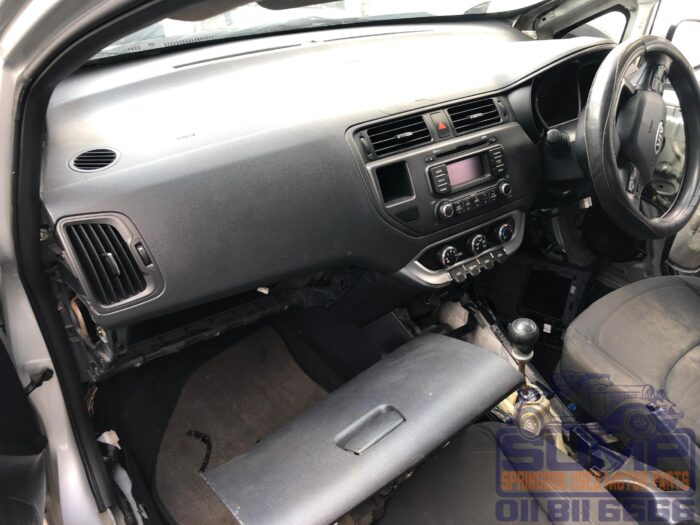 KIA , RIO 1 . 2 4 DR , SILVER , 2015 ( 30382 ) - Image 9