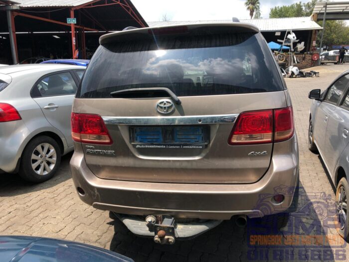 TOYOTA , FORTUNER 3 . 0 D - 4 D 4 X 4 , GOLD , 2007 ( 30383 ) - Image 5