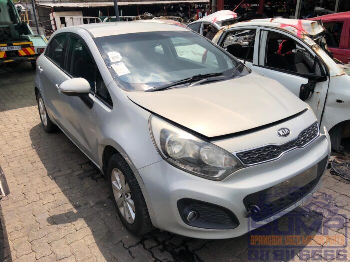 KIA , RIO 1 . 4 5 DR , SILVER , 2012 ( 30395 ) - Image 2