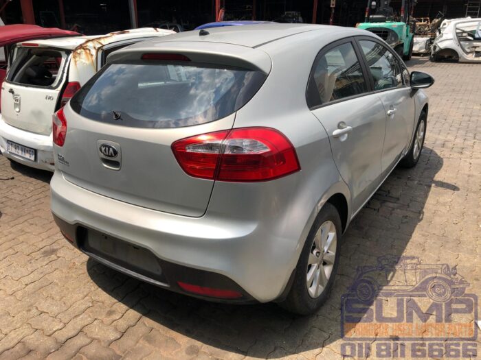 KIA , RIO 1 . 4 5 DR , SILVER , 2012 ( 30395 ) - Image 4