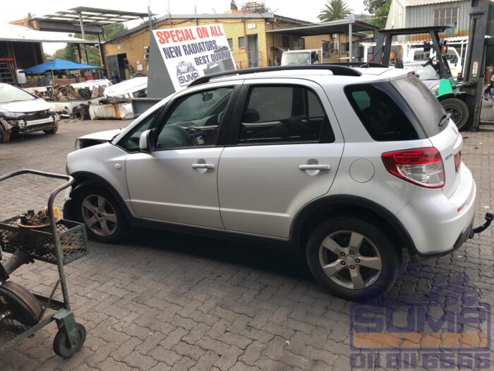 SUZUKI , SX 4 2 . 0 CVT , WHITE , 2012 ( 30397 ) - Image 7