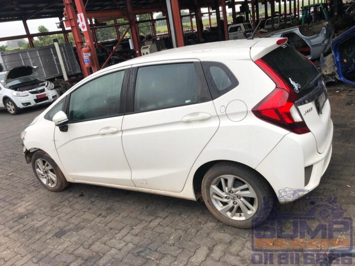 HONDA , JAZZ 1 . 5 ELEGANCE CVT , WHITE , 2015 ( 30398 ) - Image 7