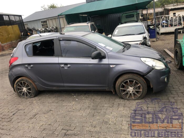 HYUNDAI , I 20 1 . 4 , GREY , 2010 ( 30396 ) - Image 3