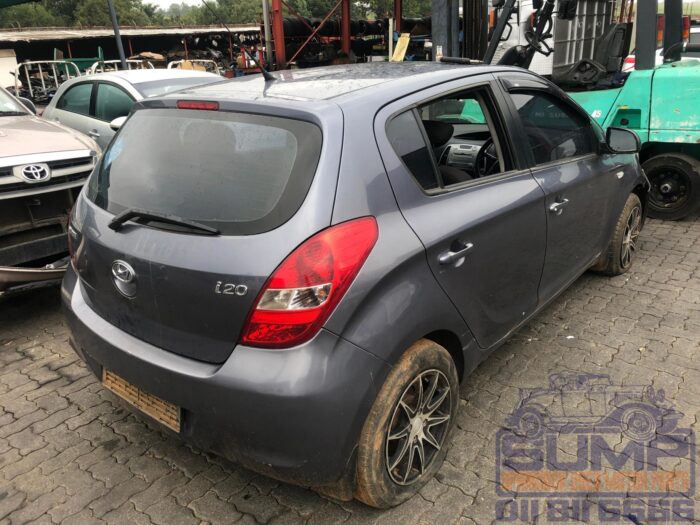 HYUNDAI , I 20 1 . 4 , GREY , 2010 ( 30396 ) - Image 4