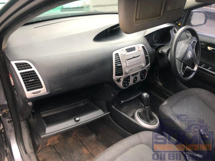 HYUNDAI , I 20 1 . 4 , GREY , 2010 ( 30396 ) - Image 9