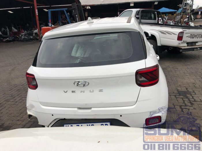 HYUNDAI , VENUE 1 . 2 MOTION , WHITE , 2022 ( 30407 ) - Image 5