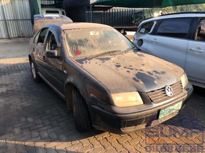 VOLKSWAGEN , JETTA IV 1 . 6 , BLUE , 2004 ( 30419 ) - Image 2