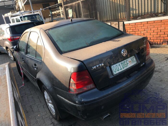 VOLKSWAGEN , JETTA IV 1 . 6 , BLUE , 2004 ( 30419 ) - Image 6