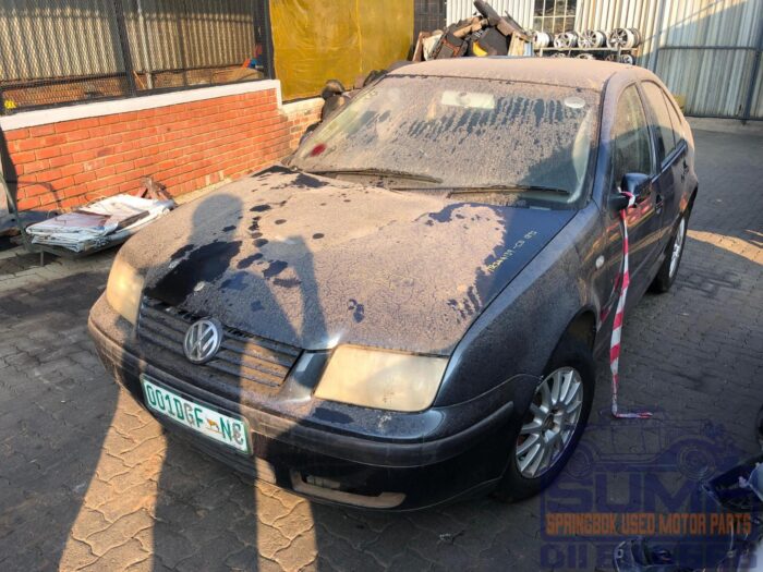 VOLKSWAGEN , JETTA IV 1 . 6 , BLUE , 2004 ( 30419 ) - Image 8
