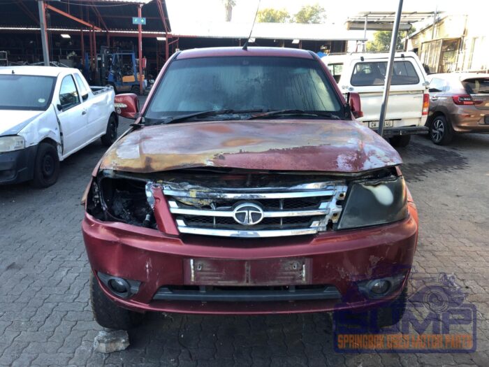 TATA , XENON 2 . 2 DLE D / C , MAROON , 2013 ( 29909 )