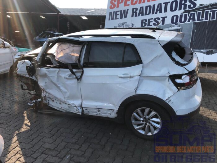 VOLKSWAGEN , T - CROSS 1 . 0 TSI COMFORTLINE DSG , WHITE , 2023 ( 30421 ) - Image 7