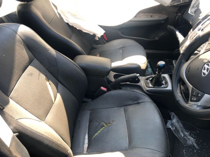 HYUNDAI , i 30 2 . 0 , SILVER , 2011 ( 29420 ) - Image 10