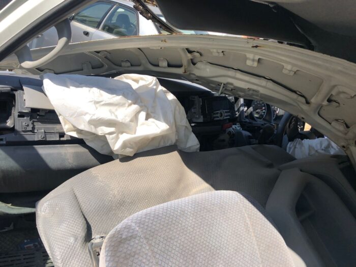 TOYOTA , QUANTUM 2 . 7 10 SEAT , WHITE , 2009 ( 29422 ) - Image 9