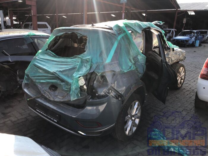 VOLKSWAGEN , T - ROC 1 . 4 TSI DESIGN DSG , GRAY , 2023 ( 30418 ) - Image 4