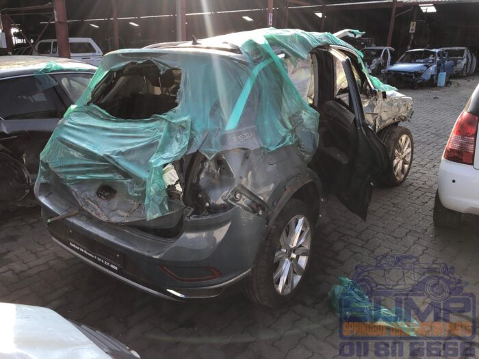 VOLKSWAGEN , T - ROC 1 . 4 TSI DESIGN DSG , GRAY , 2023 ( 30418 ) - Image 5