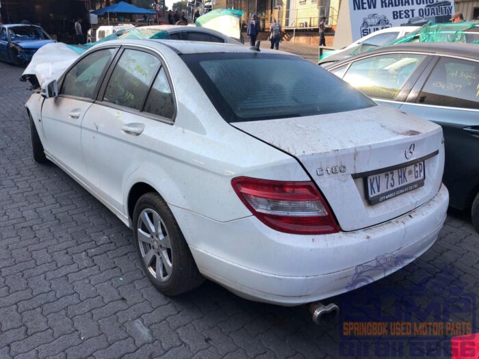 MERCEDES - BENZ , C 180 CGI A / T W 204 , WHITE , 2010 ( 30420 ) - Image 6