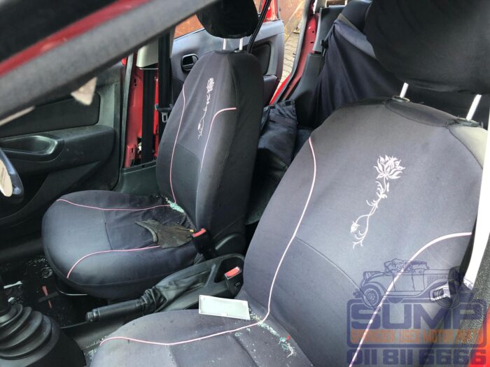 FORD , FIGO 1 . 4 AMBIENTE , RED , 2012 ( 30424 ) - Image 10