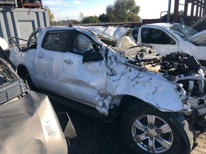 FORD , RANGER 2 . 0 D Bi - TURBO WILDTRACK A / T P / U D / C , WHITE , 2021 ( 29419 ) - Image 3