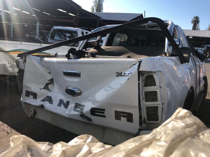 FORD , RANGER 2 . 0 D Bi - TURBO WILDTRACK A / T P / U D / C , WHITE , 2021 ( 29419 ) - Image 5