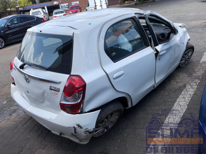 TOYOTA , ETIOS 1 . 5 Xs / SPRINT 5 Dr , WHITE , 2019 ( 30425 ) - Image 4