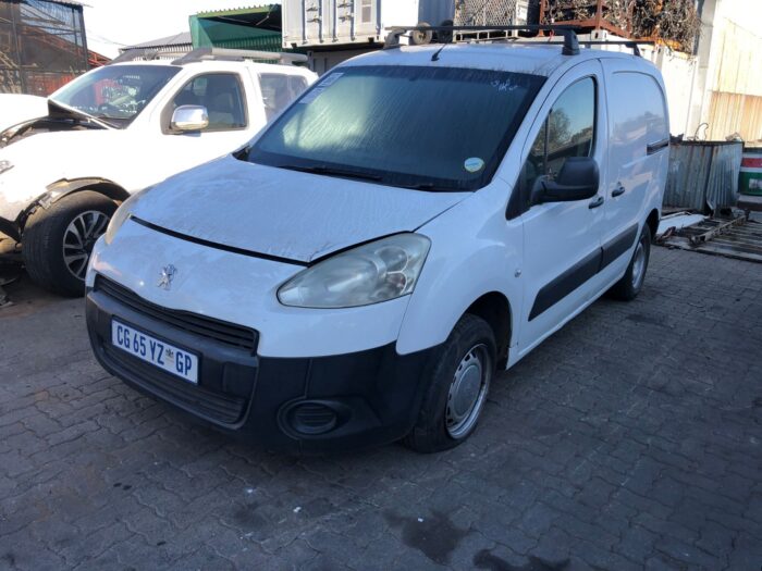 PEUGEOT , PARTNER 1 . 6 H Di F / C P / V , WHITE , 2013 ( 29435 ) - Image 8