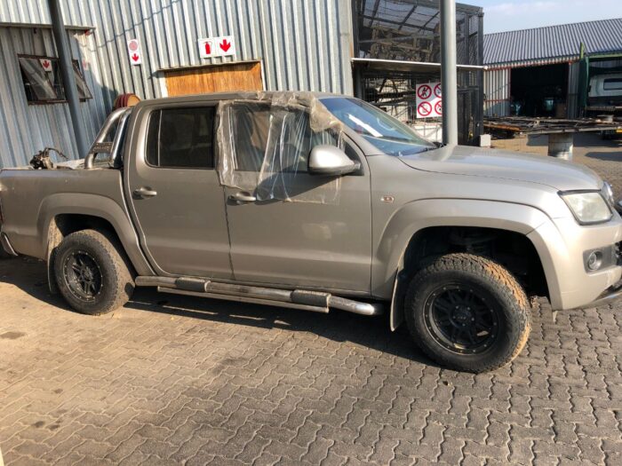 VOLKSWAGEN , AMAROK 2 . 0 TDI TRENDLINE 90 KW D / C P / U , BROWN , 2012 ( 29439 ) - Image 3
