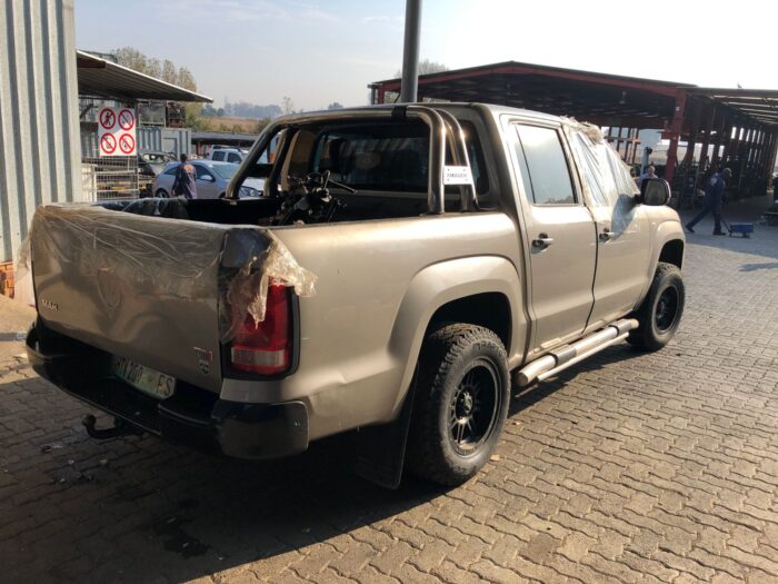 VOLKSWAGEN , AMAROK 2 . 0 TDI TRENDLINE 90 KW D / C P / U , BROWN , 2012 ( 29439 ) - Image 4