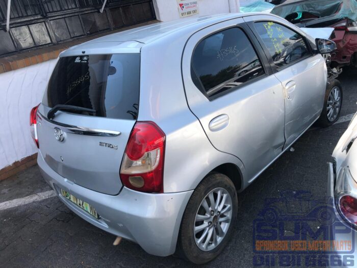 TOYOTA , ETIOS 1 . 5 Xs / SPRINT 5 Dr , SILVER , 2017 ( 30442 ) - Image 4