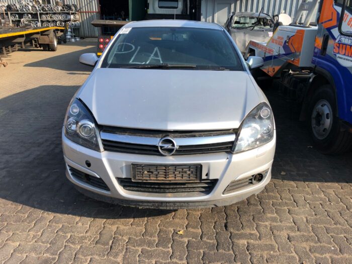 OPEL , ASTRA 1 . 8 GTC SPORT 3 Dr , SILVER , 2007 ( 29437 )