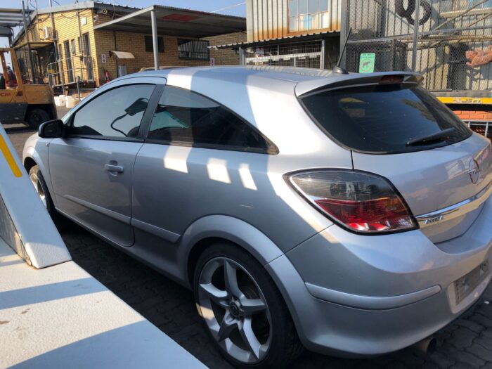 OPEL , ASTRA 1 . 8 GTC SPORT 3 Dr , SILVER , 2007 ( 29437 ) - Image 7