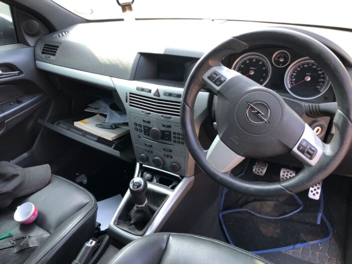 OPEL , ASTRA 1 . 8 GTC SPORT 3 Dr , SILVER , 2007 ( 29437 ) - Image 10