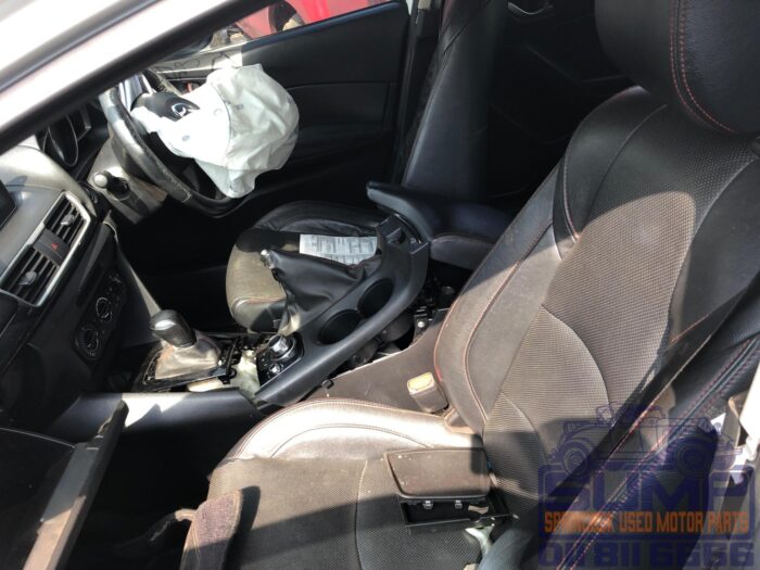 MAZDA , MAZDA 3 1 . 6 DAYNAMIC A / T , WHITE , 2015 ( 30435 ) - Image 10