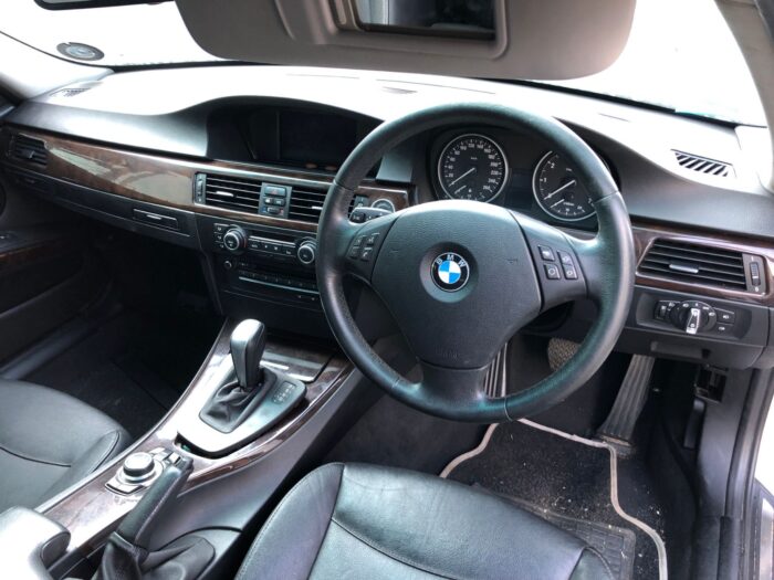 BMW , 323 i A / T ( E 90 ) , SILVER , 2012 ( 29434 ) - Image 10