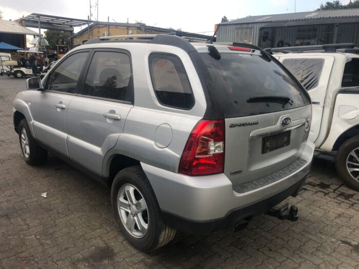 KIA , SPORTAGE 2 . 0 CR Di A / T 4 X 4 , SILVER , 2009 ( 29431 ) - Image 6
