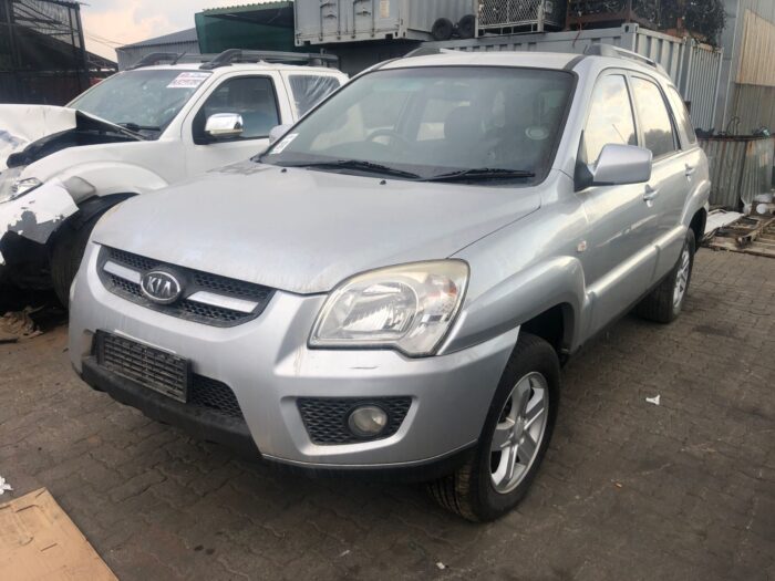 KIA , SPORTAGE 2 . 0 CR Di A / T 4 X 4 , SILVER , 2009 ( 29431 ) - Image 8
