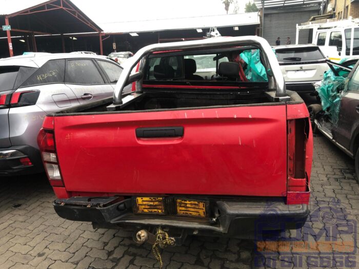 ISUZU , D - MAX 250 HO HI - RIDE D / C P / U , RED , 2018 ( 30455 ) - Image 5