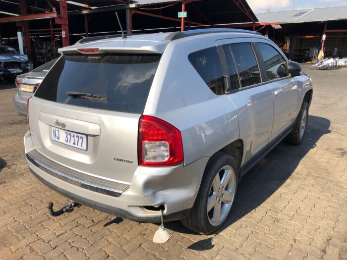 JEEP , COMPASS 2 . 0 CVT LTD , SILVER , 2013 ( 29436 ) - Image 4