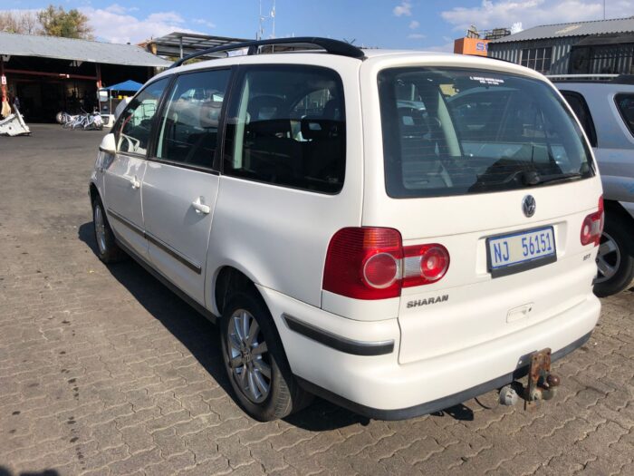 VOLKSWAGEN , SHARAN 1 . 8 T , WHITE , 2007 ( 29438 ) - Image 6