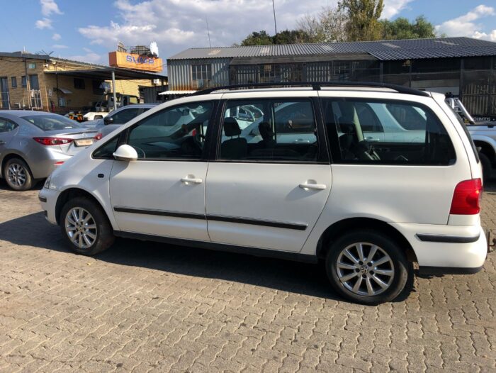 VOLKSWAGEN , SHARAN 1 . 8 T , WHITE , 2007 ( 29438 ) - Image 7