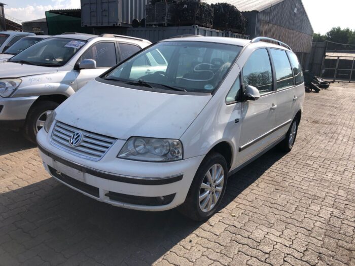 VOLKSWAGEN , SHARAN 1 . 8 T , WHITE , 2007 ( 29438 ) - Image 8