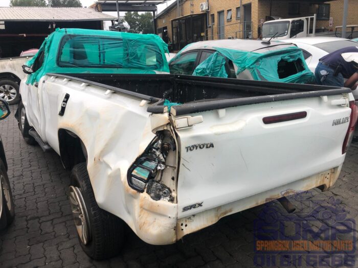 TOYOTA , HILUX 2 . 4 GD - 6 RB SRX P / U S / C , WHITE , 2019 ( 30446 ) - Image 6