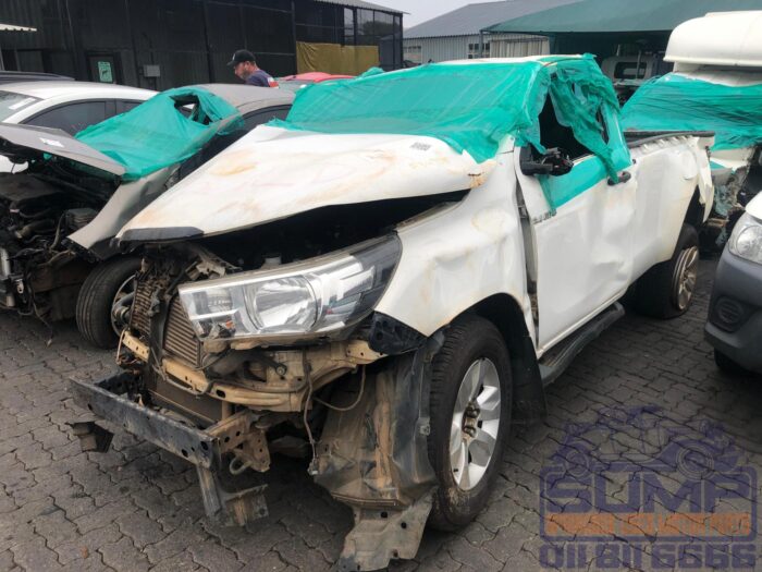 TOYOTA , HILUX 2 . 4 GD - 6 RB SRX P / U S / C , WHITE , 2019 ( 30446 ) - Image 8