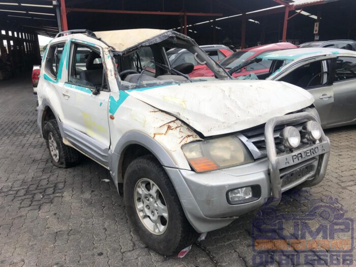 MITSUBISHI , PAJERO 3200 DI - D SWB A / T 4 X 4 , WHITE ( 30447 ) - Image 2