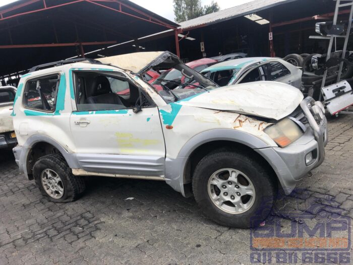 MITSUBISHI , PAJERO 3200 DI - D SWB A / T 4 X 4 , WHITE ( 30447 ) - Image 3