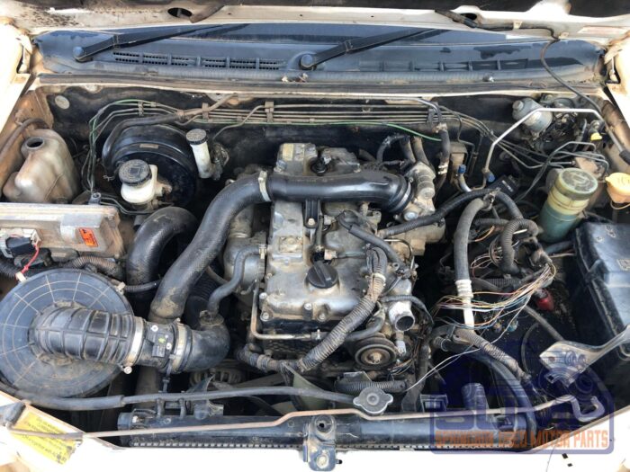 ISUZU , KB 72 250 D - TEQ D / C , WHITE , 2012 ( 29920 ) - Image 9