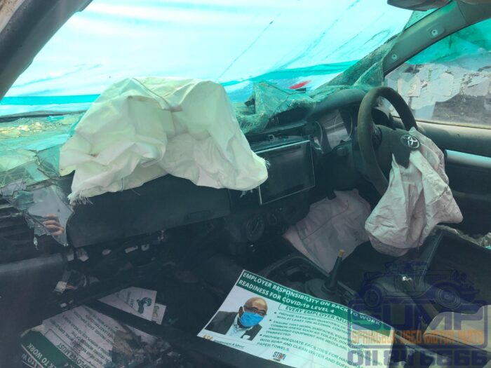 TOYOTA , HILUX 2 . 8 GD - 6 RB RAIDER P / U S / C , WHITE , 2016 ( 30453 ) - Image 9