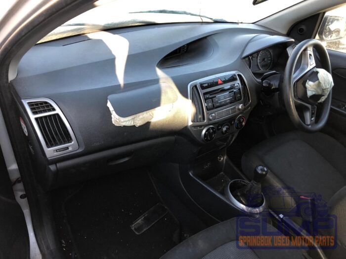 HYUNDAI , I 20 1 . 2 MOTION , SILVER , 2013 ( 29934 ) - Image 10