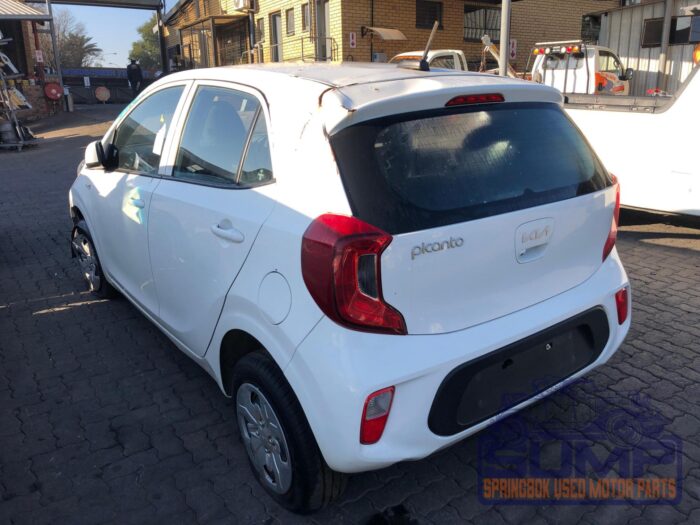 KIA , PICANTO STRET 1 . 0 i 5 DR , WHITE , 2022 ( 29940 ) - Image 6