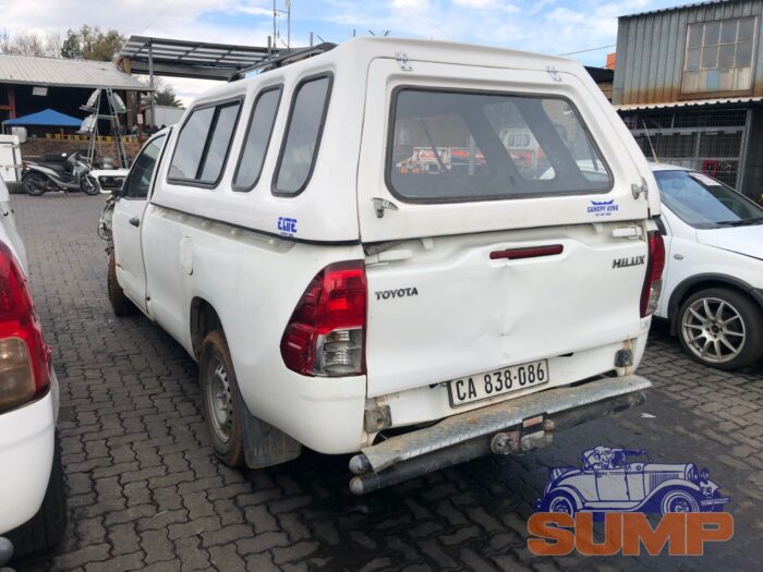 TOYOTA , HILUX 2 . 4 GD - 6 A / C P / U S / C , WHITE , 2017 ( 29424 ) - Image 6